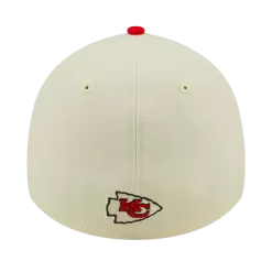 NEW ERA Kansas City Chiefs Cream/Red 2022 Sideline 39THIRTY Flex Hat -Fashion Hat Shop 1080x1080ProductPhotos 21
