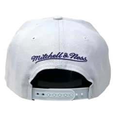 Mitchell & Ness Milwaukee Bucks Mitchell And Ness Core HWC White Snapback Hat -Fashion Hat Shop 1080x1080ProductPhotos 25 d893ffcc 95d7 474e 9022 496a5d03f5f4