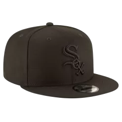 NEW ERA Chicago White Sox Black On Black 9FIFTY Snapback Hat
