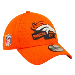 NEW ERA Denver Broncos Orange Coaches 2022 Sideline 39THIRTY Flex Hat