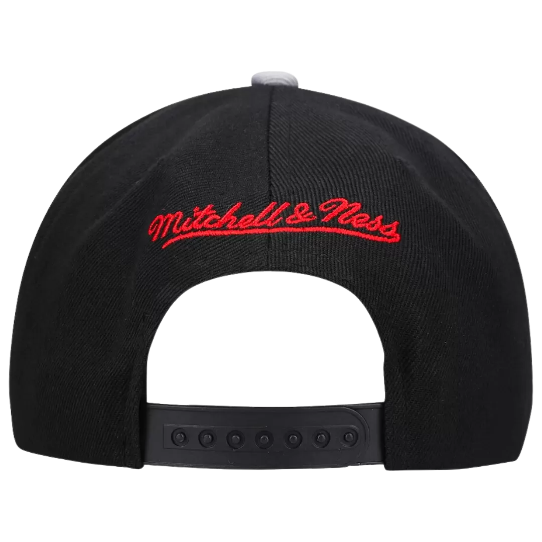 Mitchell & Ness Chicago Bulls Mitchell And Ness Core Basic Snapback Hat 5 Mitchell & Ness Chicago Bulls Mitchell And Ness Core Basic Snapback Hat - Image 3