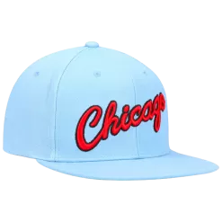 Mitchell & Ness Chicago Bulls Mitchell And Ness Light Blue HWC Core Basic Snapback Hat