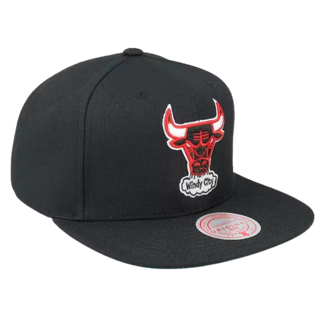 Mitchell & Ness Chicago Bulls Mitchell And Ness HWC Core Basic Snapback Hat 3 Mitchell & Ness Chicago Bulls Mitchell And Ness HWC Core Basic Snapback Hat